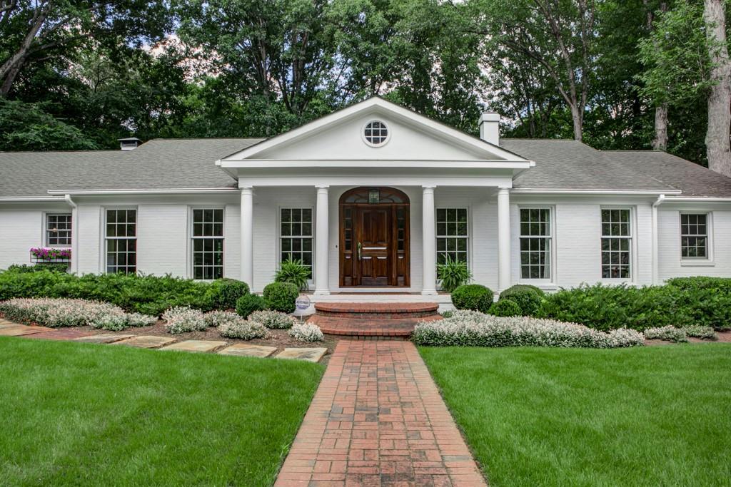 4253 Wickersham Dr., Atlanta, GA 30327