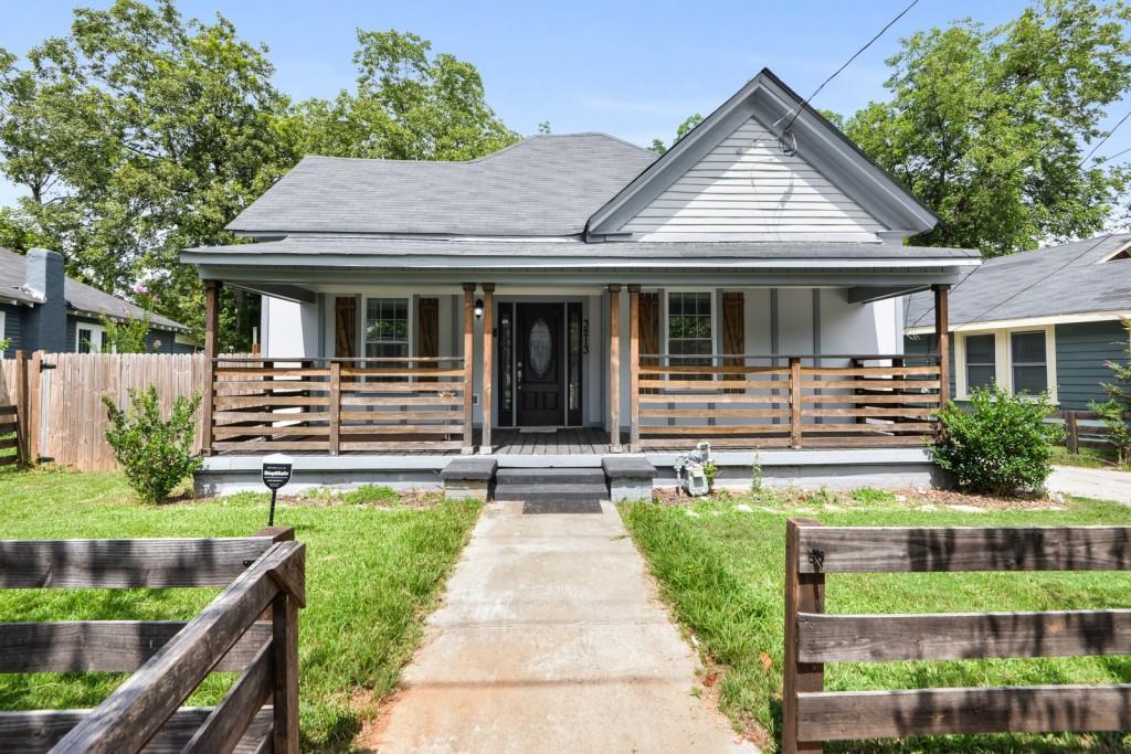 3213 E Point St., East Point, GA 30344