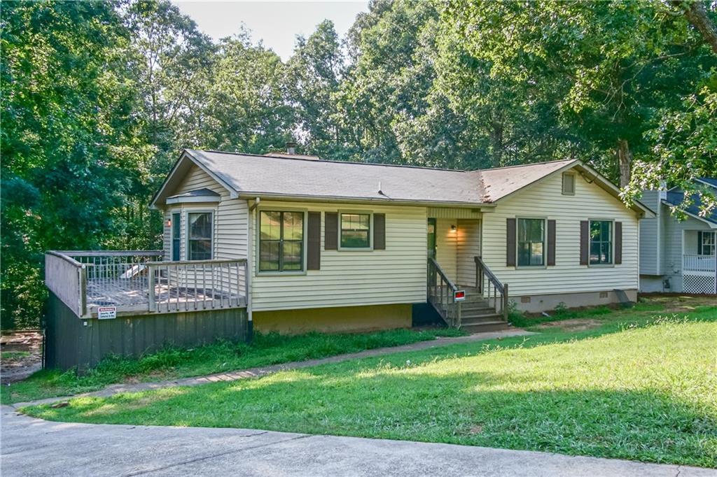 351 Bakers Bridge Cir., Douglasville, GA 30134