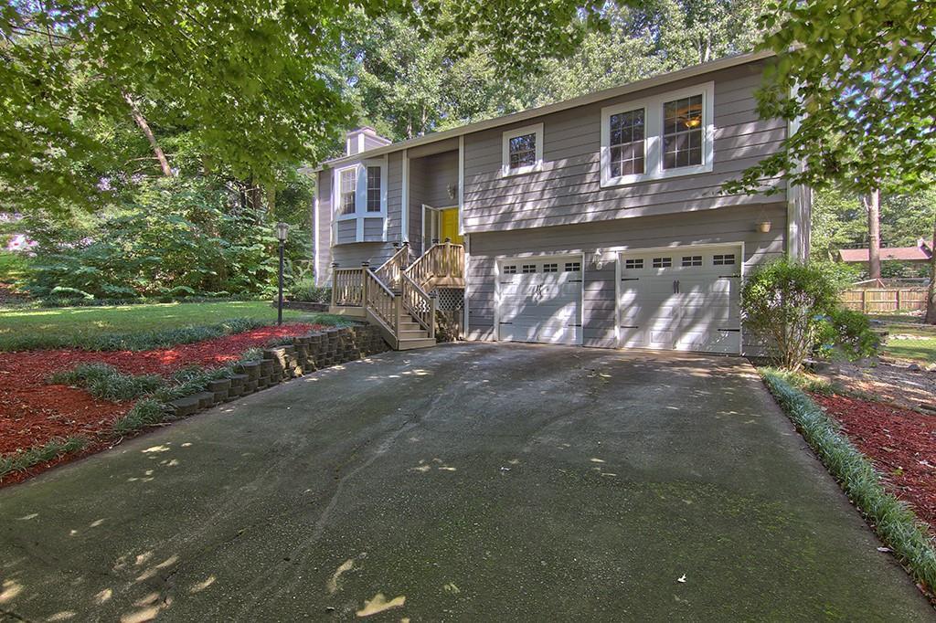 5025 Haley Ct., Lilburn, GA 30047