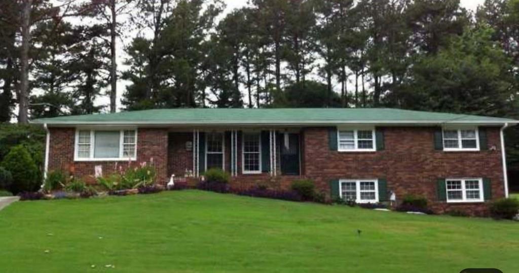 3352 Summit Dr., Douglasville, GA 30135