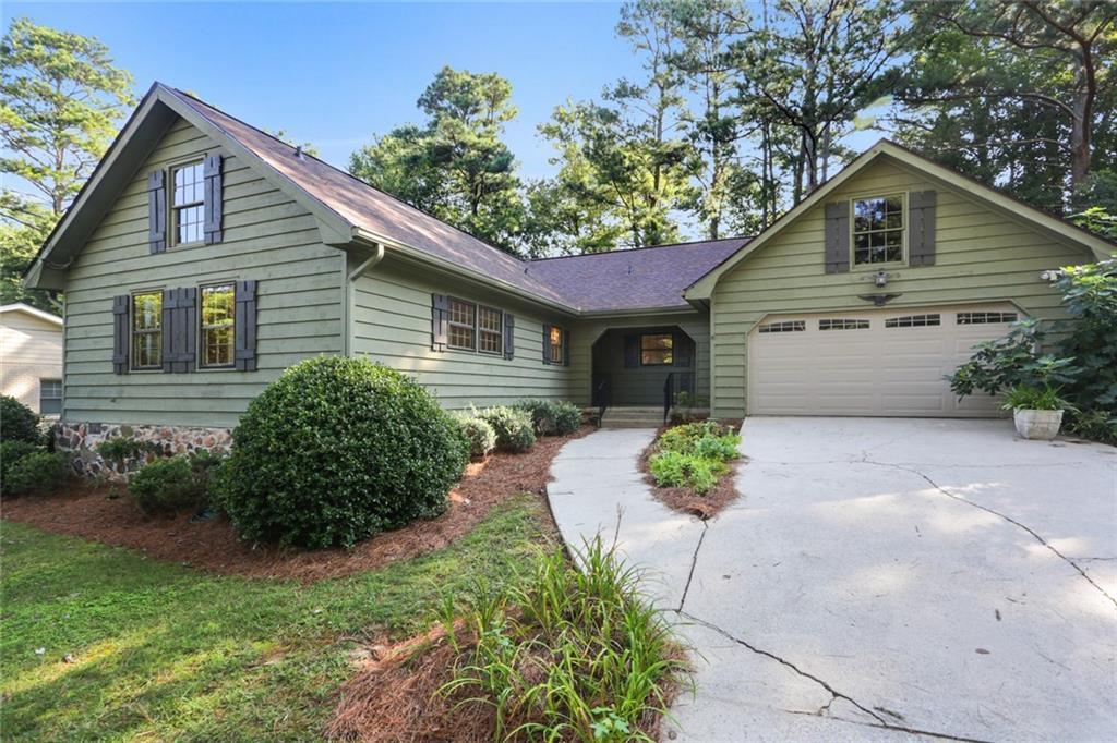4889 Macbain Ln., Dunwoody, GA 30360