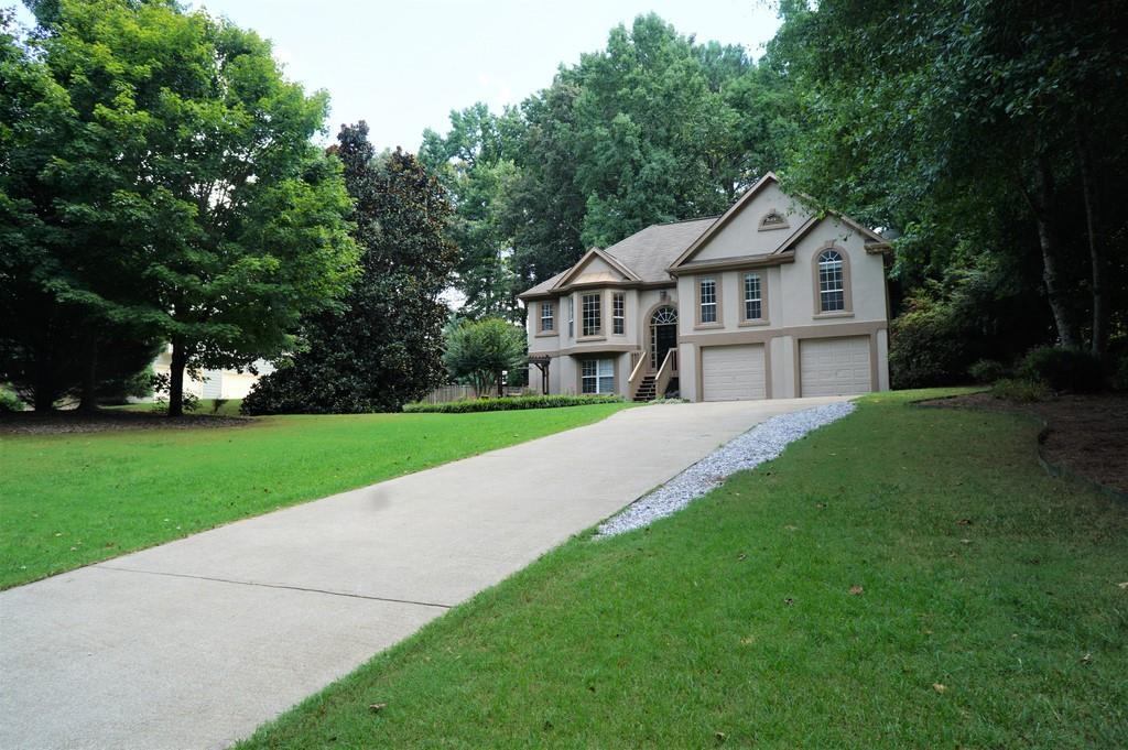 1014 Smithwyck Dr., Canton, GA 30115