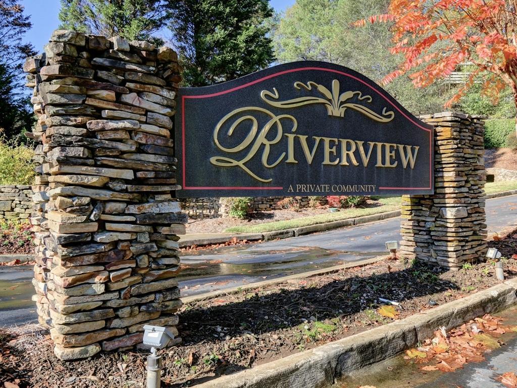 205 Riverview Dr., Marietta, GA 30067