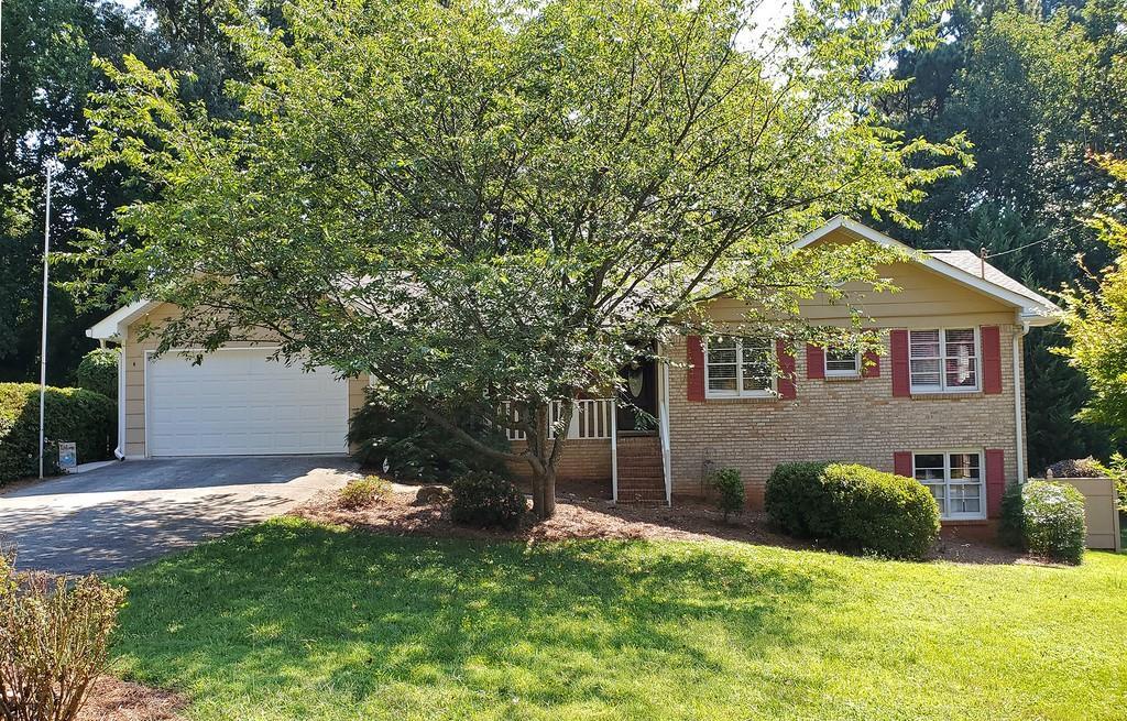 484 Royal Oaks Ter., Stone Mountain, GA 30087