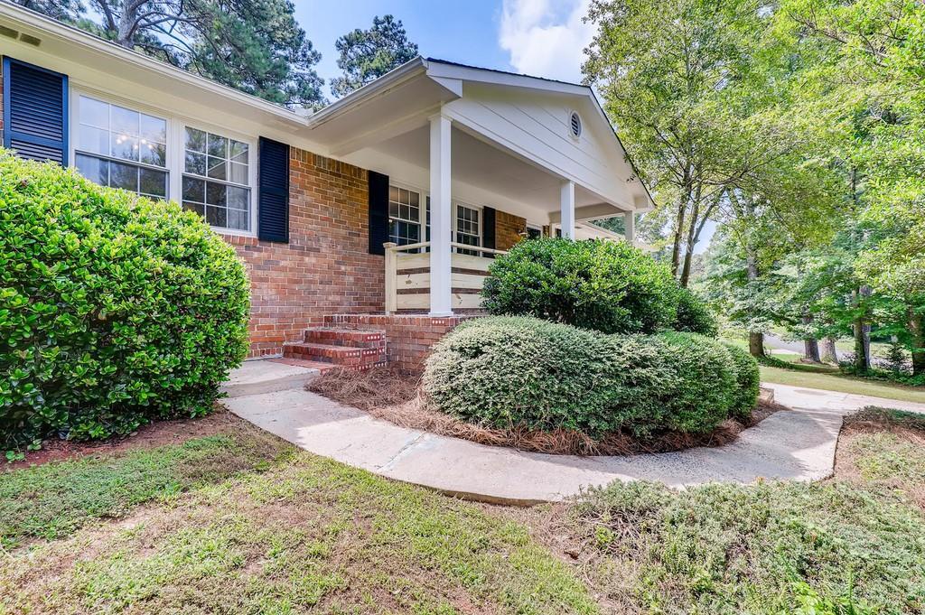 3831 Rena Ln., Smyrna, GA 30082