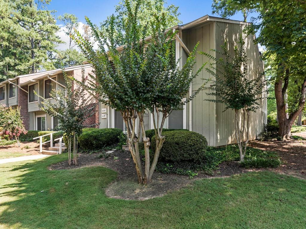 2114 Palmyra Dr., Marietta, GA 30067