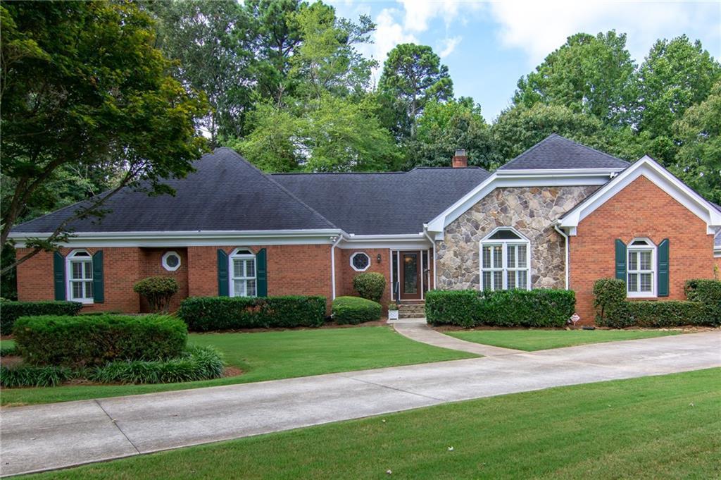 801 James Cir., Lawrenceville, GA 30046