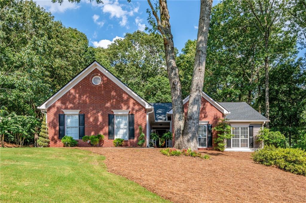 2075 Huntington Hill Trace, Buford, GA 30519