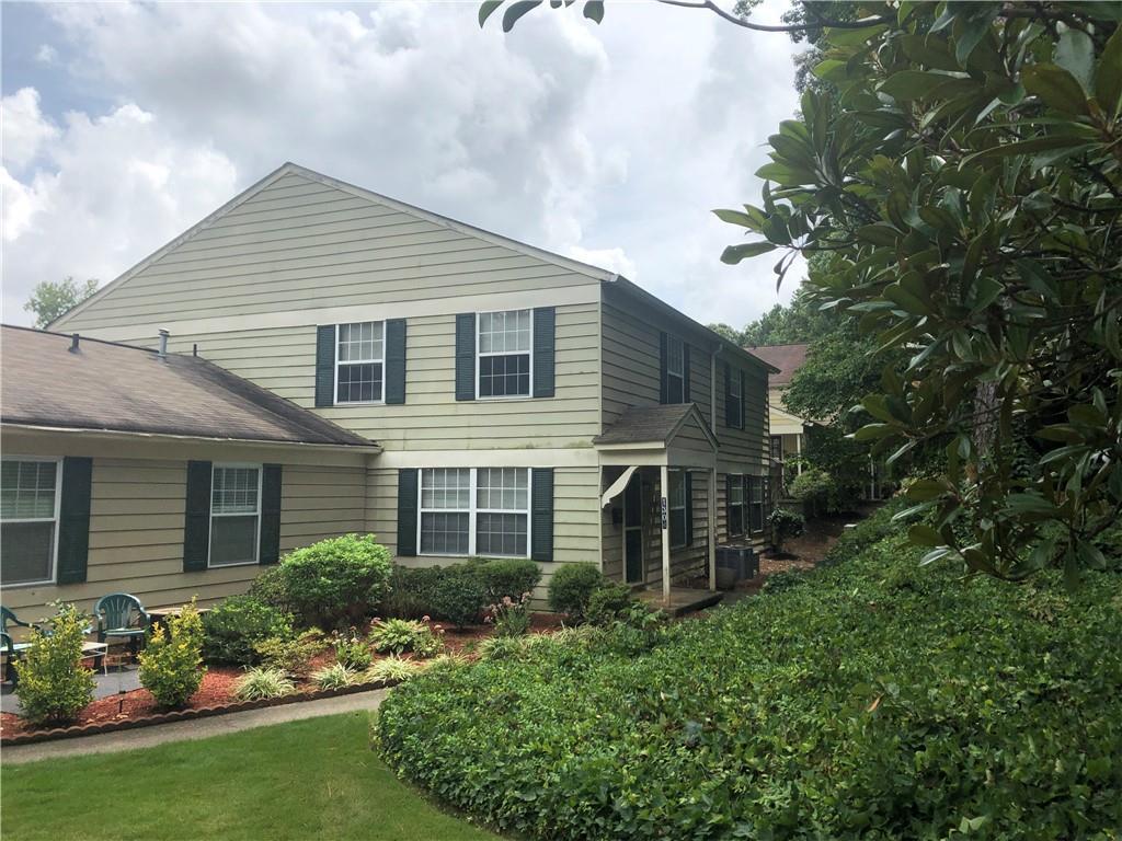 1304 Old Coach Rd., Marietta, GA 30008