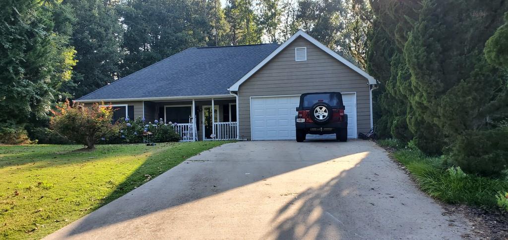 8655 Topaz Ct., Gainesville, GA 30506