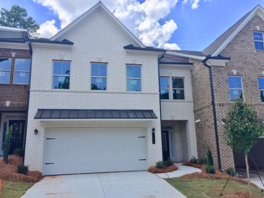 1592 Prestwick Ln., Dunwoody, GA 30338