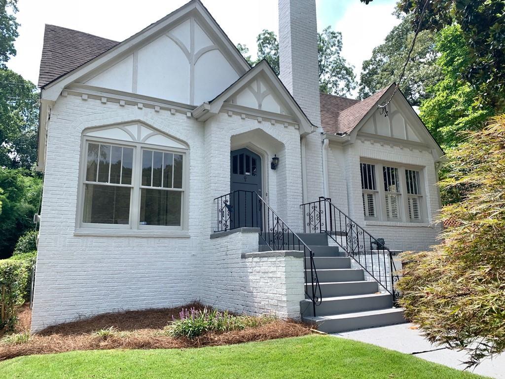 1261 Stillwood Dr., Atlanta, GA 30306