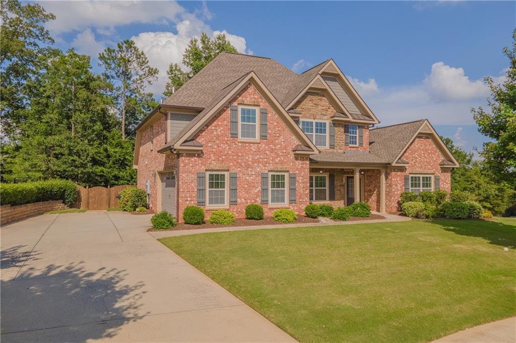 457 Sweet Apple Ln., Buford, GA 30518