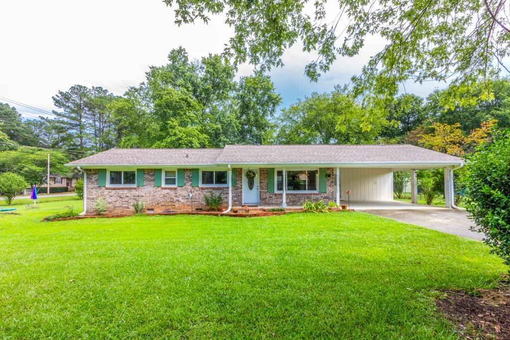 3298 Villa Ln., Douglasville, GA 30135