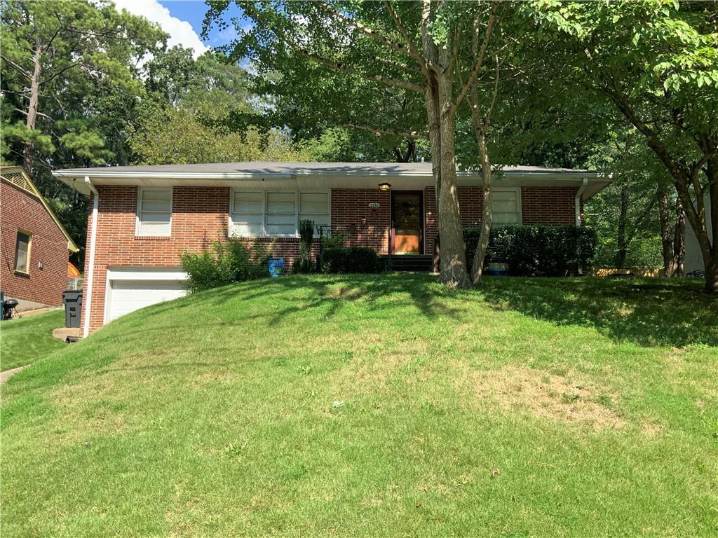 2810 Cloverhurst Dr., East Point, GA 30344