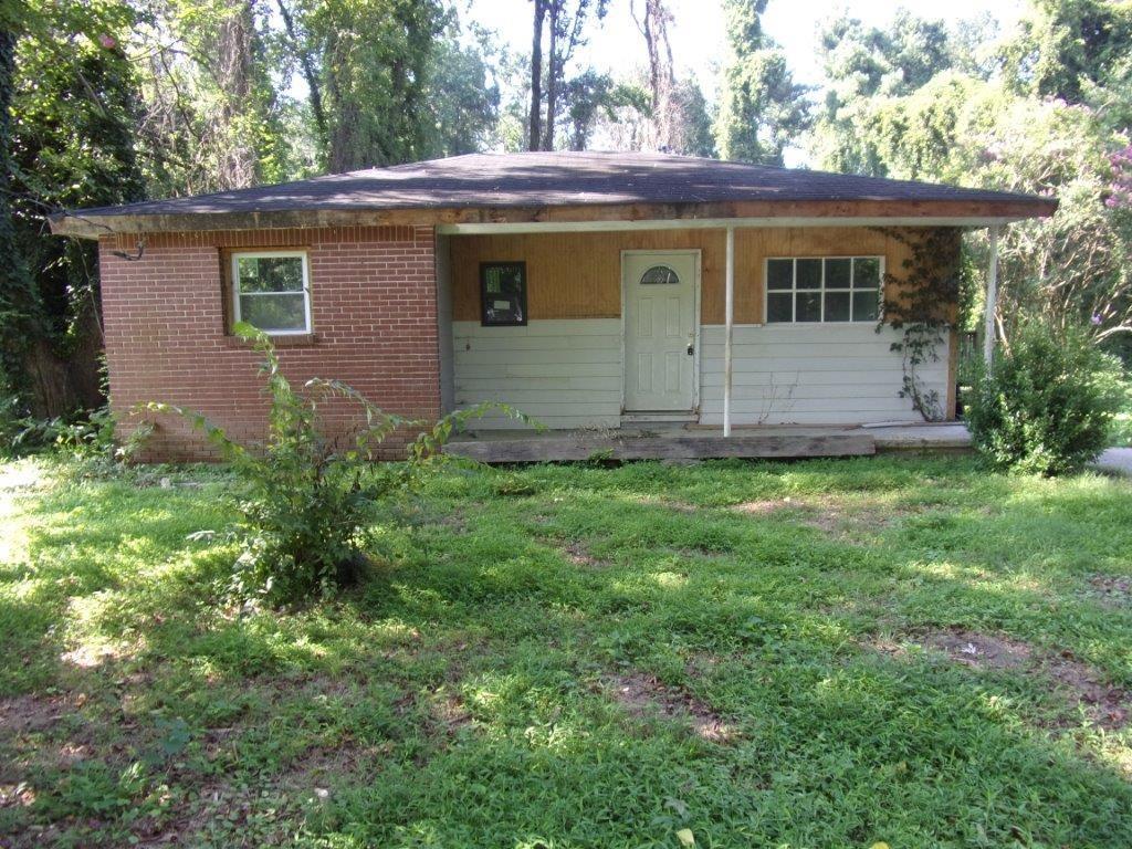 2889 Delray Dr., Atlanta, GA 30318