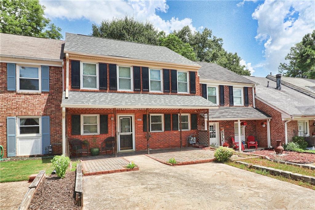 858 Baltimore Pl., Marietta, GA 30064