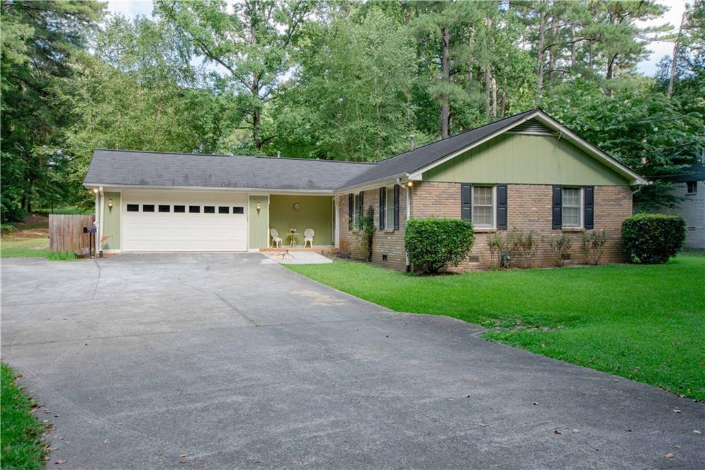 922 Rabun Dr., Lilburn, GA 30047
