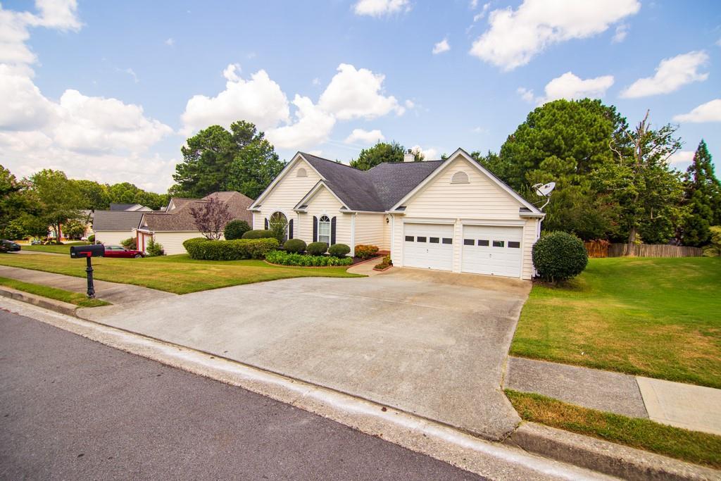 1051 Wildwood Wake Bend, Dacula, GA 30019