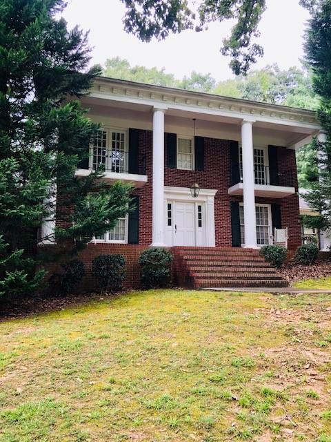 7995 Innsbruck Dr., Sandy Springs, GA 30350