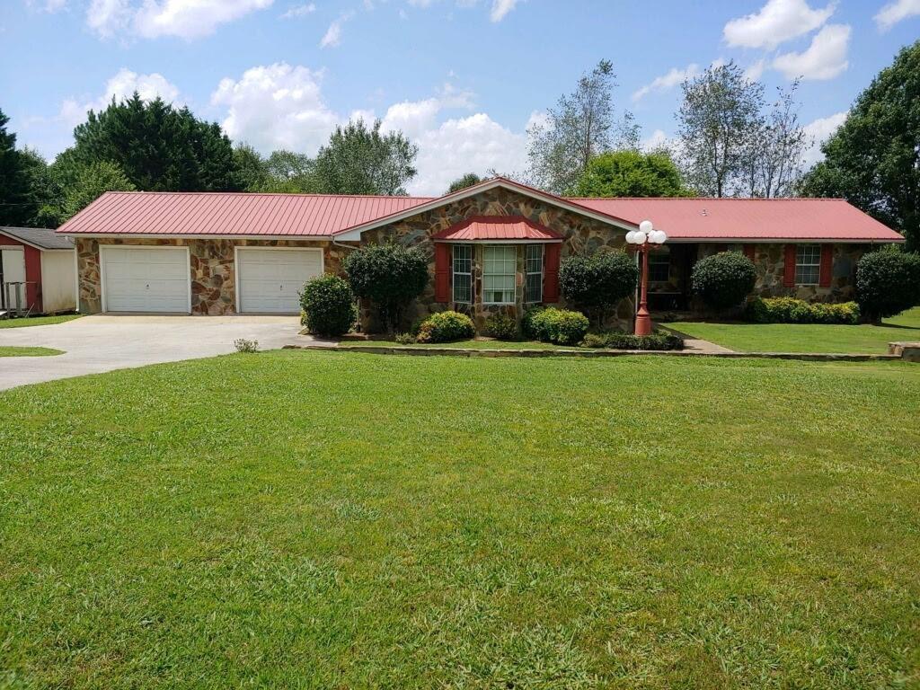 187 Thelma Rd., Calhoun, GA 30701