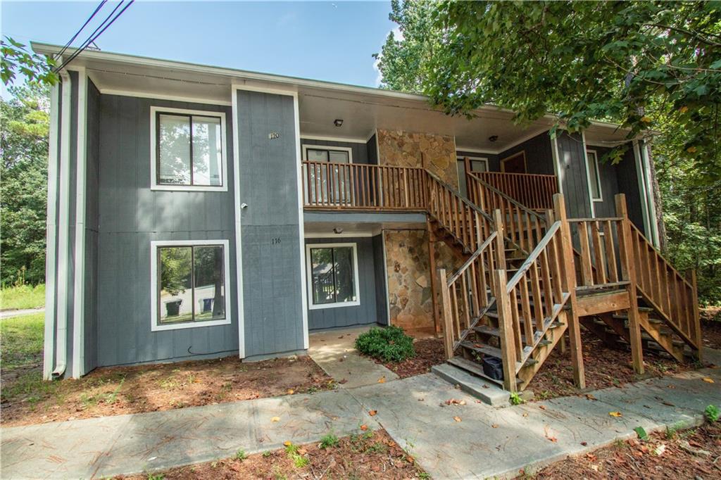 114 Spring Ct., Fairburn, GA 30213