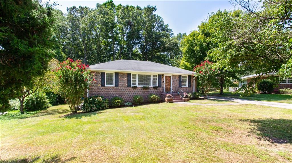 3286 Woodview Dr., Smyrna, GA 30082