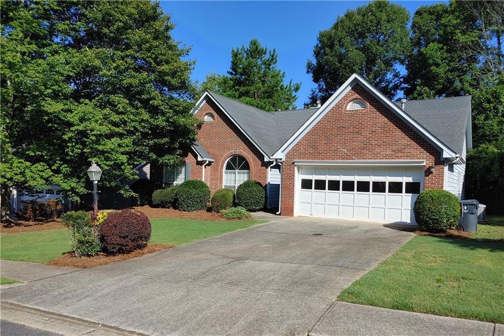 4605 English Oaks Ln., Lilburn, GA 30047