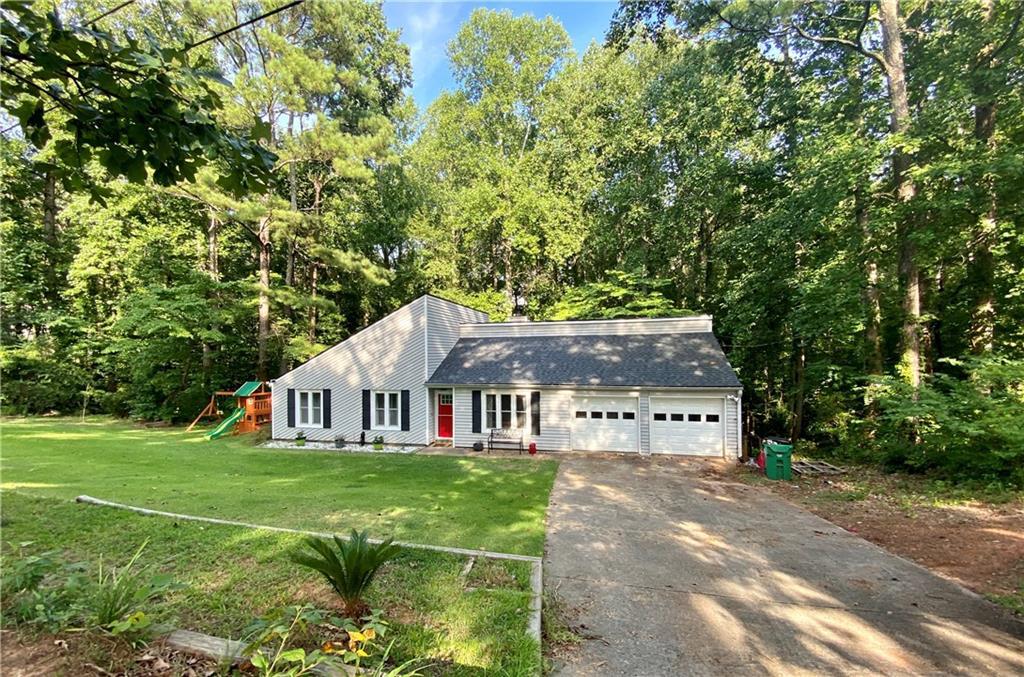 4695 Waters Rd., Woodstock, GA 30188