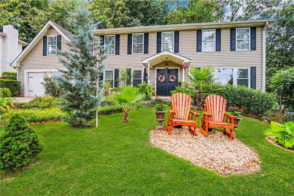 745 E Fork Shady Dr., Lilburn, GA 30047