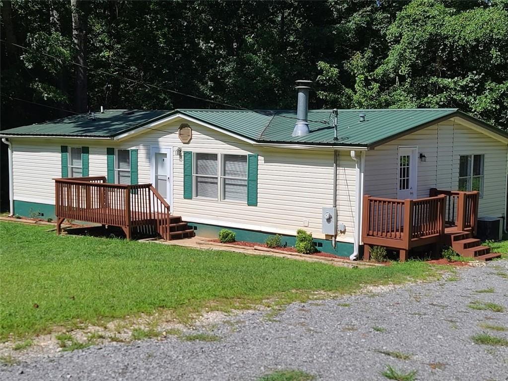 148 Chivalry Ln., Ball Ground, GA 30107