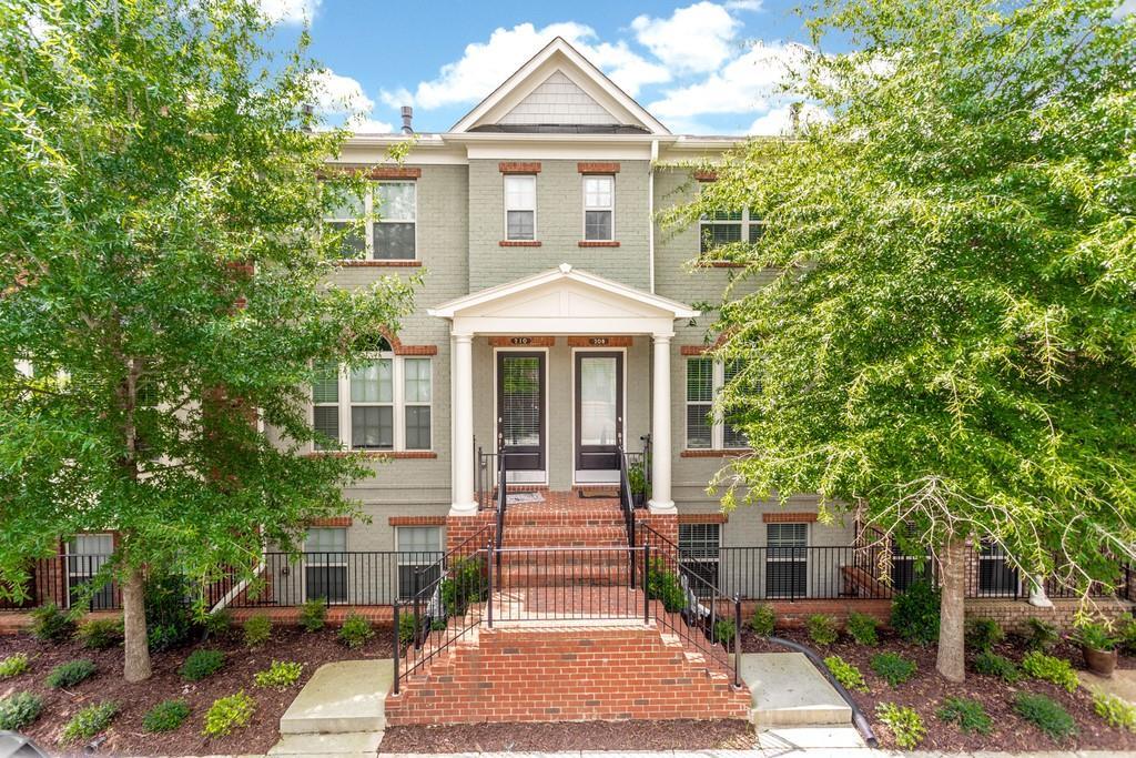 208 Alderwood Point, Atlanta, GA 30328