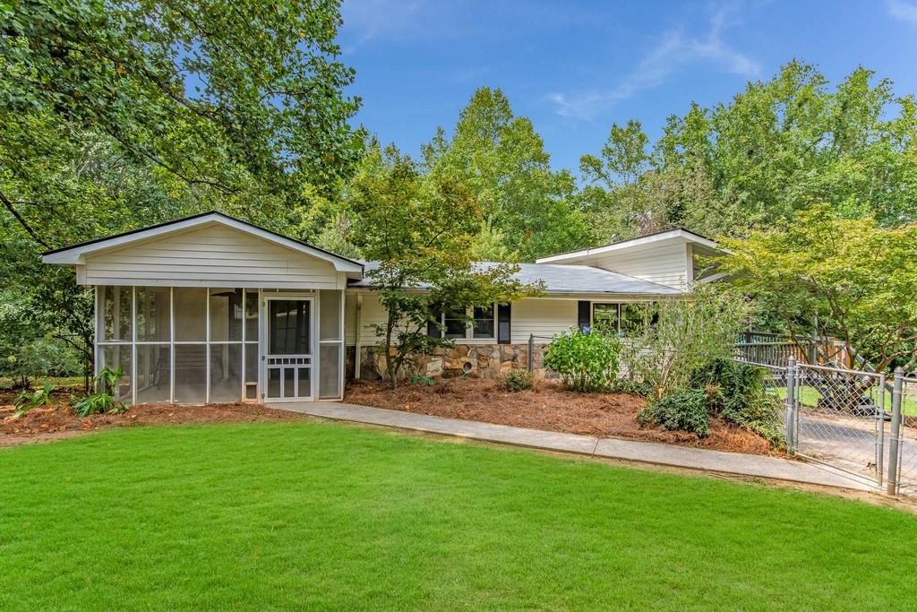 3330 Lee Dr., Buford, GA 30518