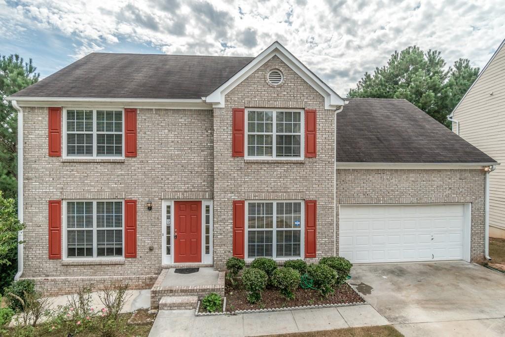 595 Castlebrooke Dr., Lawrenceville, GA 30045