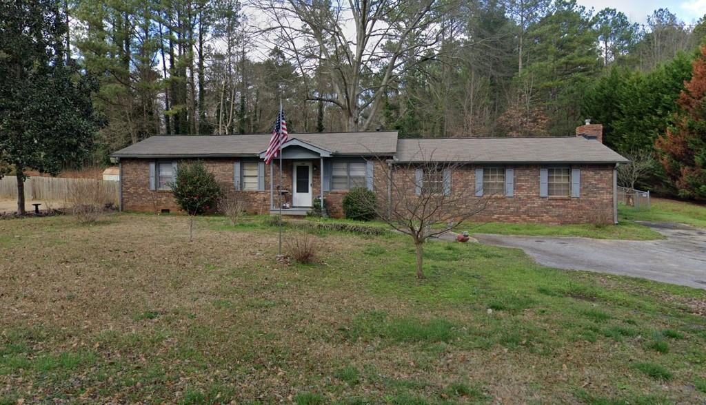 140 Swan Lake Dr., Stockbridge, GA 30281
