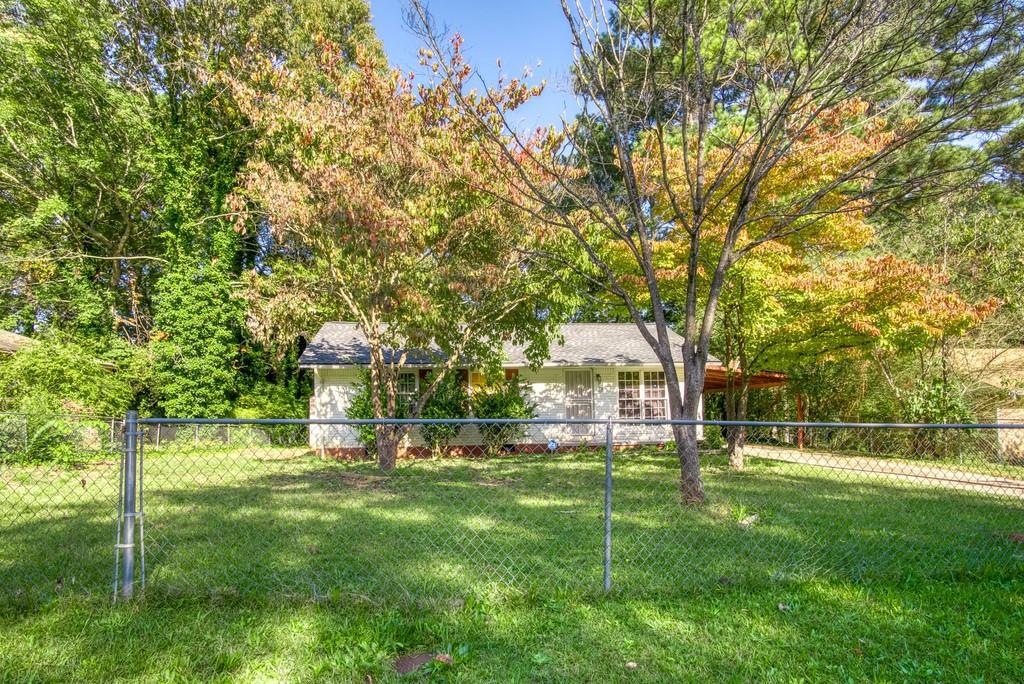 8232 Saxon Ct., Jonesboro, GA 30238