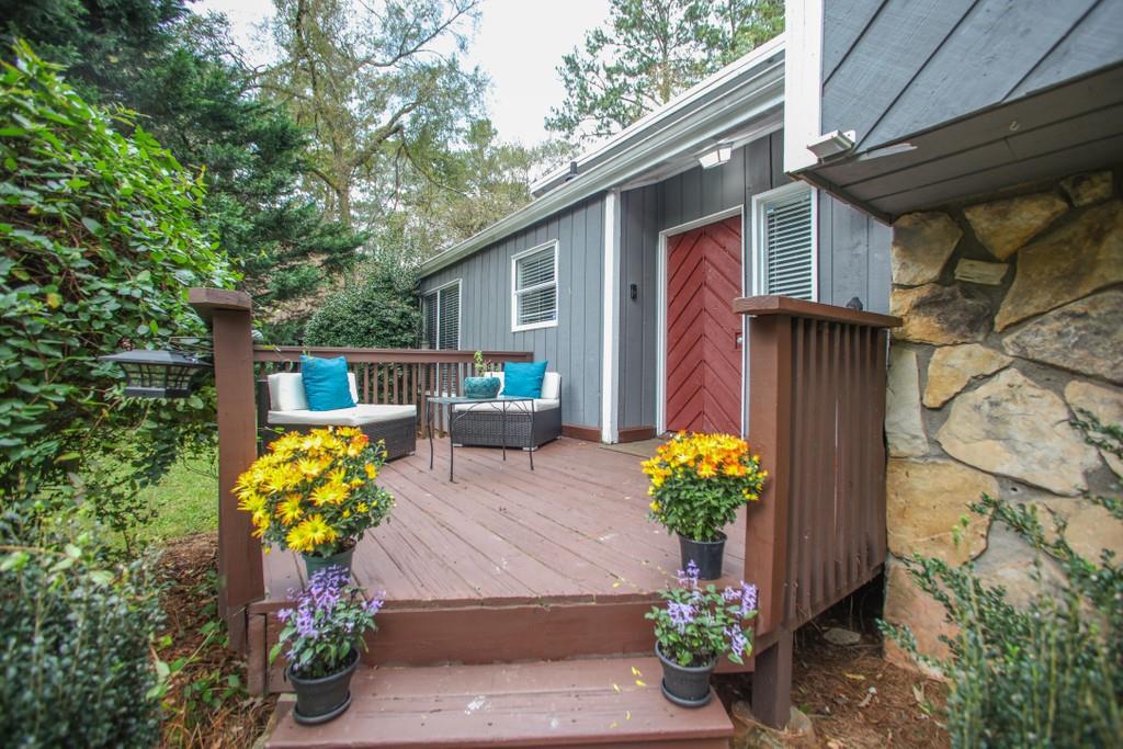 2842 Stacy Ct., Atlanta, GA 30342