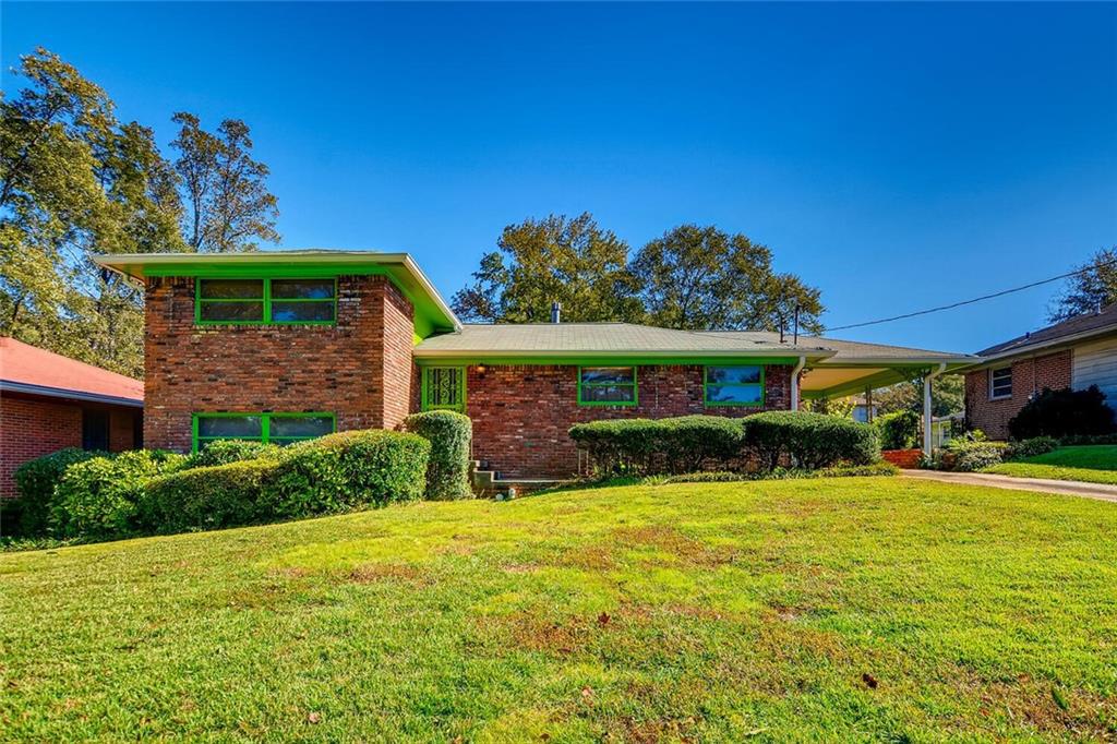 2310 Willowdale Cir., Atlanta, GA 30316