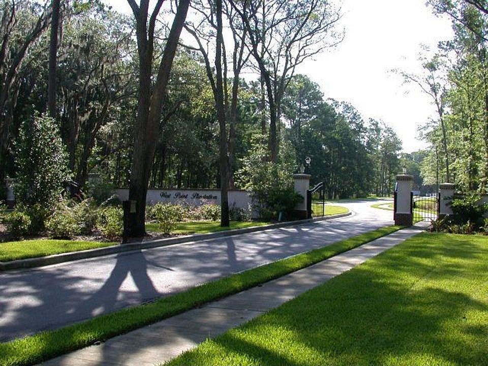 126 Robertson Cir., St. Simons, GA 31522