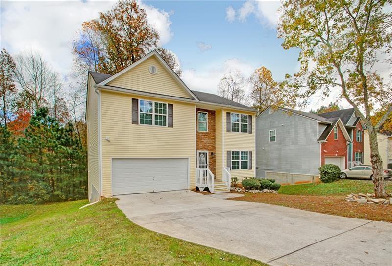 5514 Rock Lake Dr., Atlanta, GA 30349