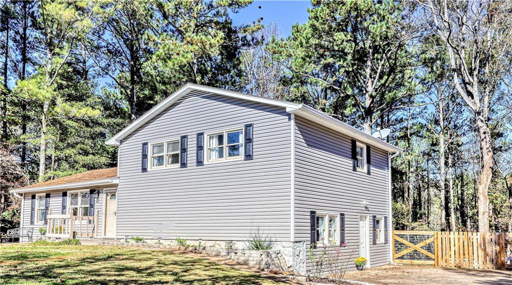 108 Bascomb Dr., Woodstock, GA 30189