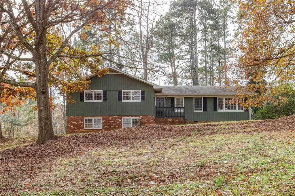 5245 Dunwood Dr., Acworth, GA 30102