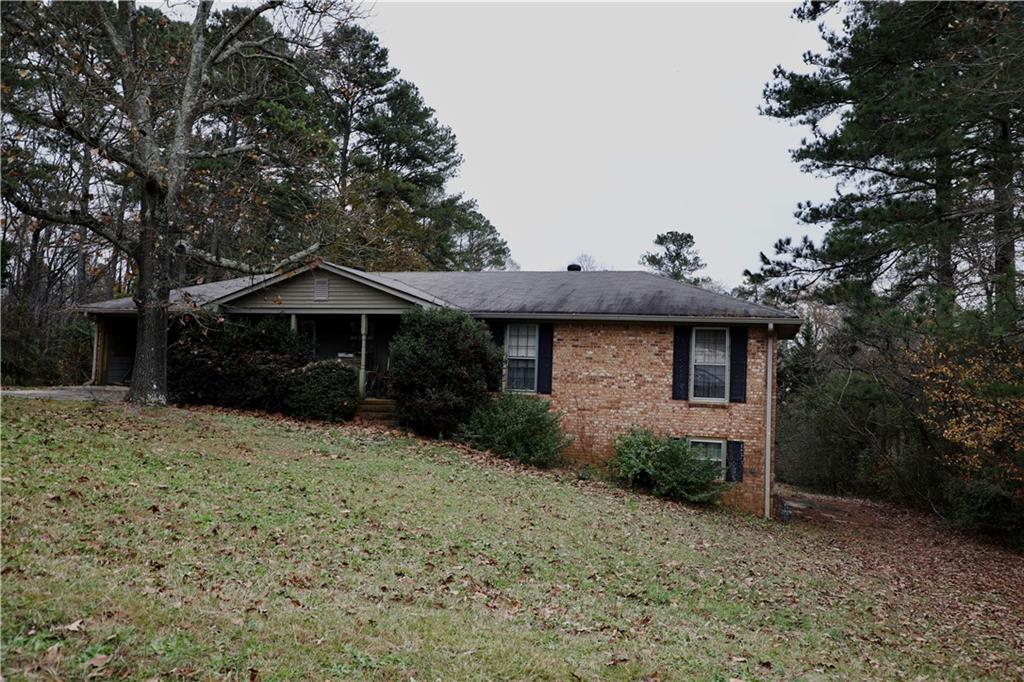 9 Raintree Dr., Silver Creek, GA 30173