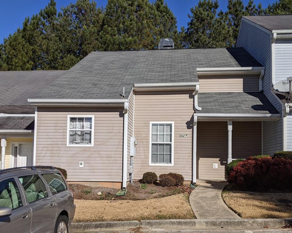 5927 Dogwood Manor, Lithonia, GA 30038