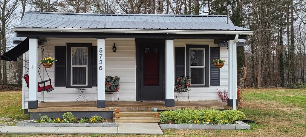 5736 Shadburn Ferry Rd., Buford, GA 30518