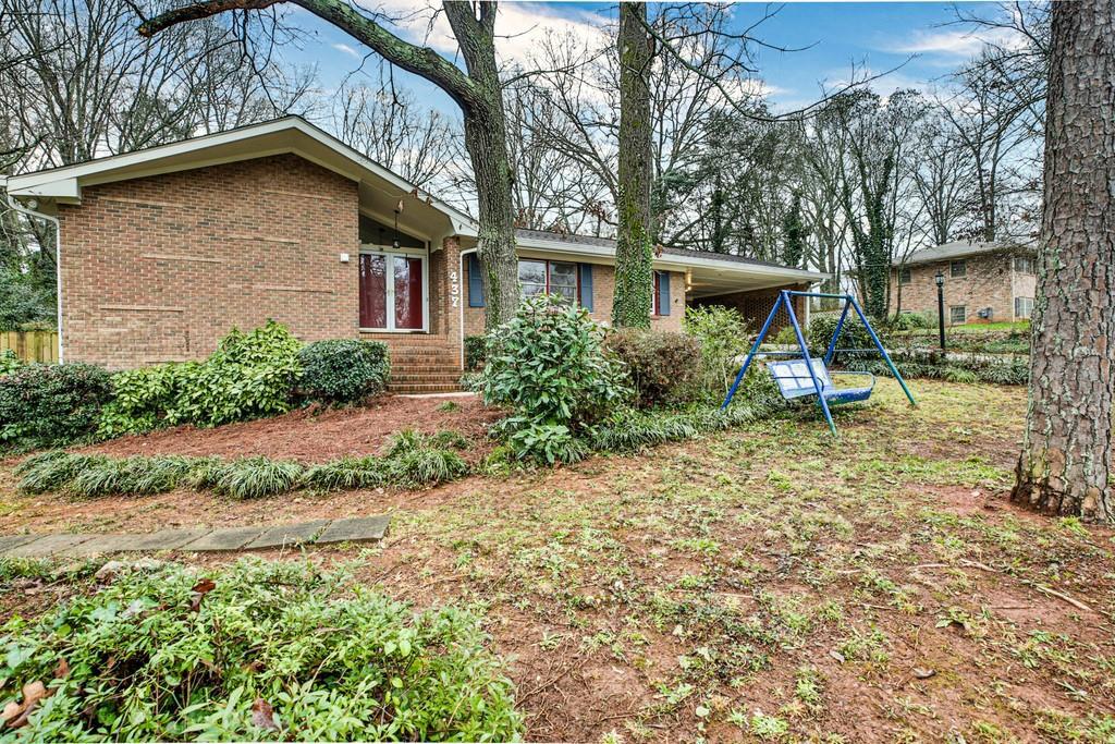 437 Mountain Park Tr., Stone Mountain, GA 30087