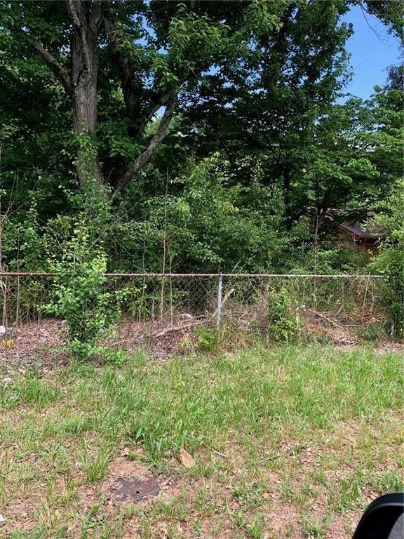 8816 E Bourne Dr., Jonesboro, GA 30238