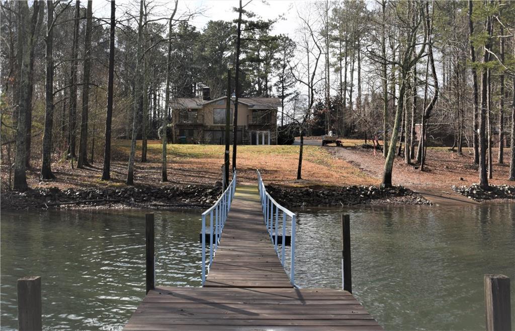 6055 Robbs Dr., Cumming, GA 30041