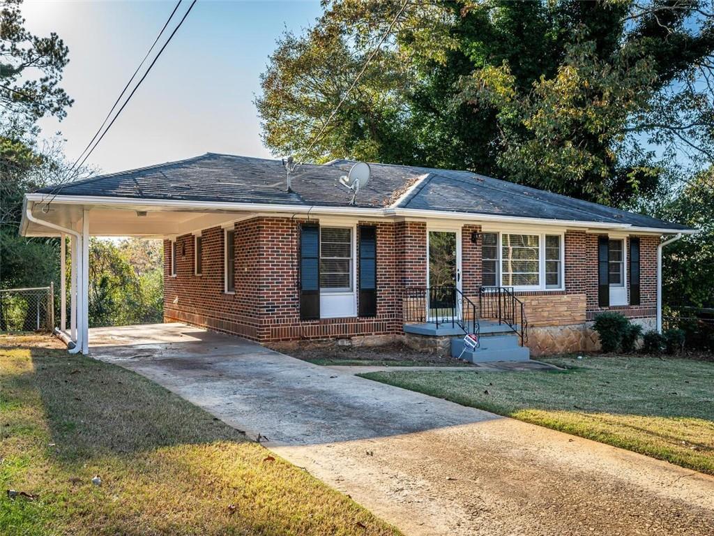 1738 Valencia Rd., Decatur, GA 30032